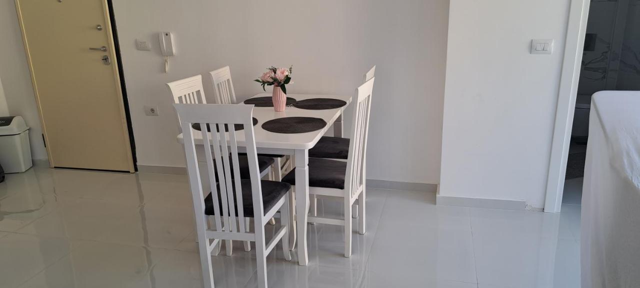 Apartment Alex Sarande Luaran gambar